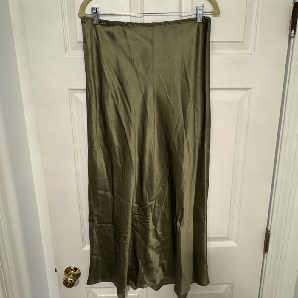 100% Silk Reformation Layla Silk Skirt
